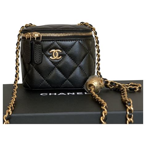 chanel small vanity